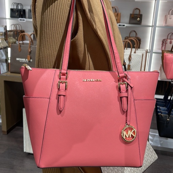 MICHAEL KORS Charlotte Large Leather Top-Zip Tote
Tea Rose - Picture 4 of 16